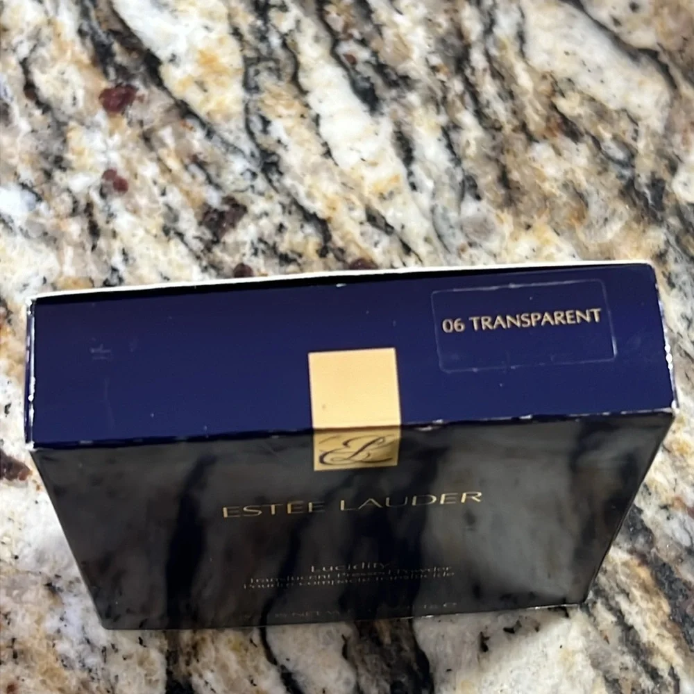 🌙♣️Very Rare! Estée Lauder Lucidity Translucent Pressed Powder